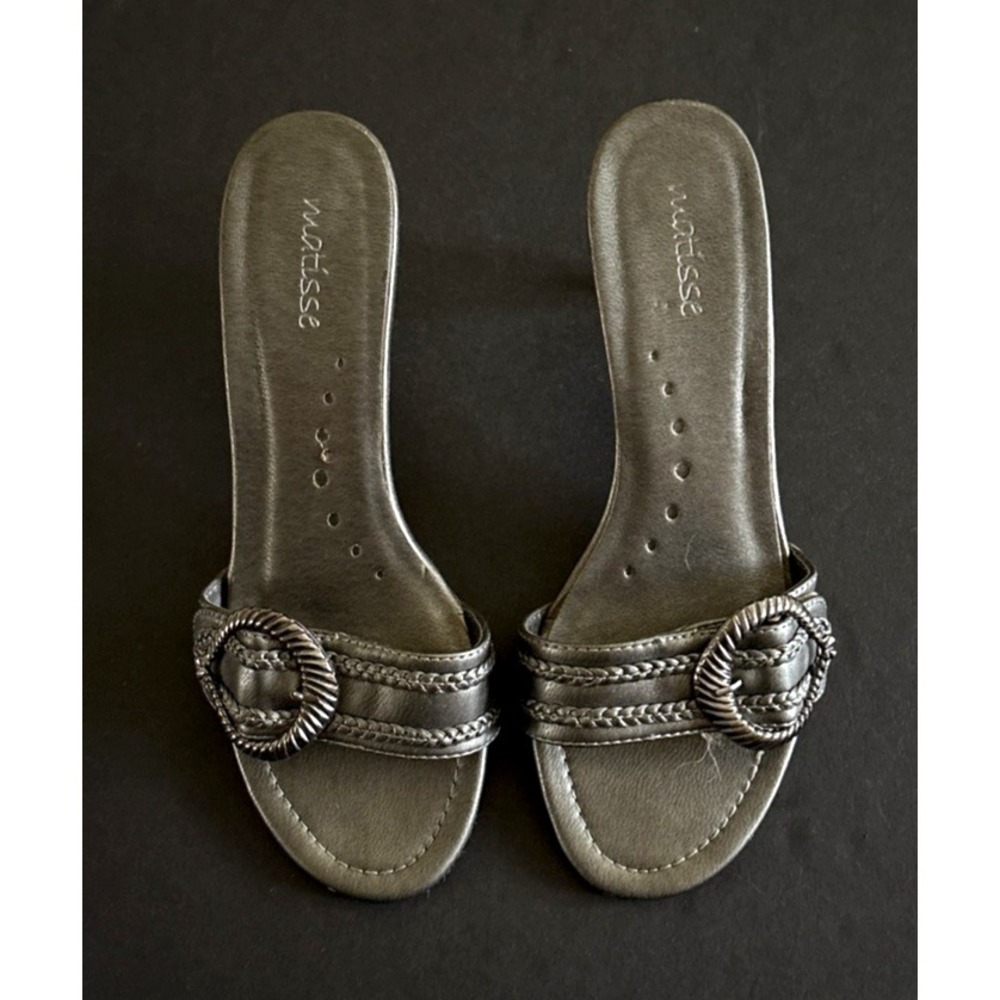 Elegant Matisse Ladies Slip On Heels Size 9